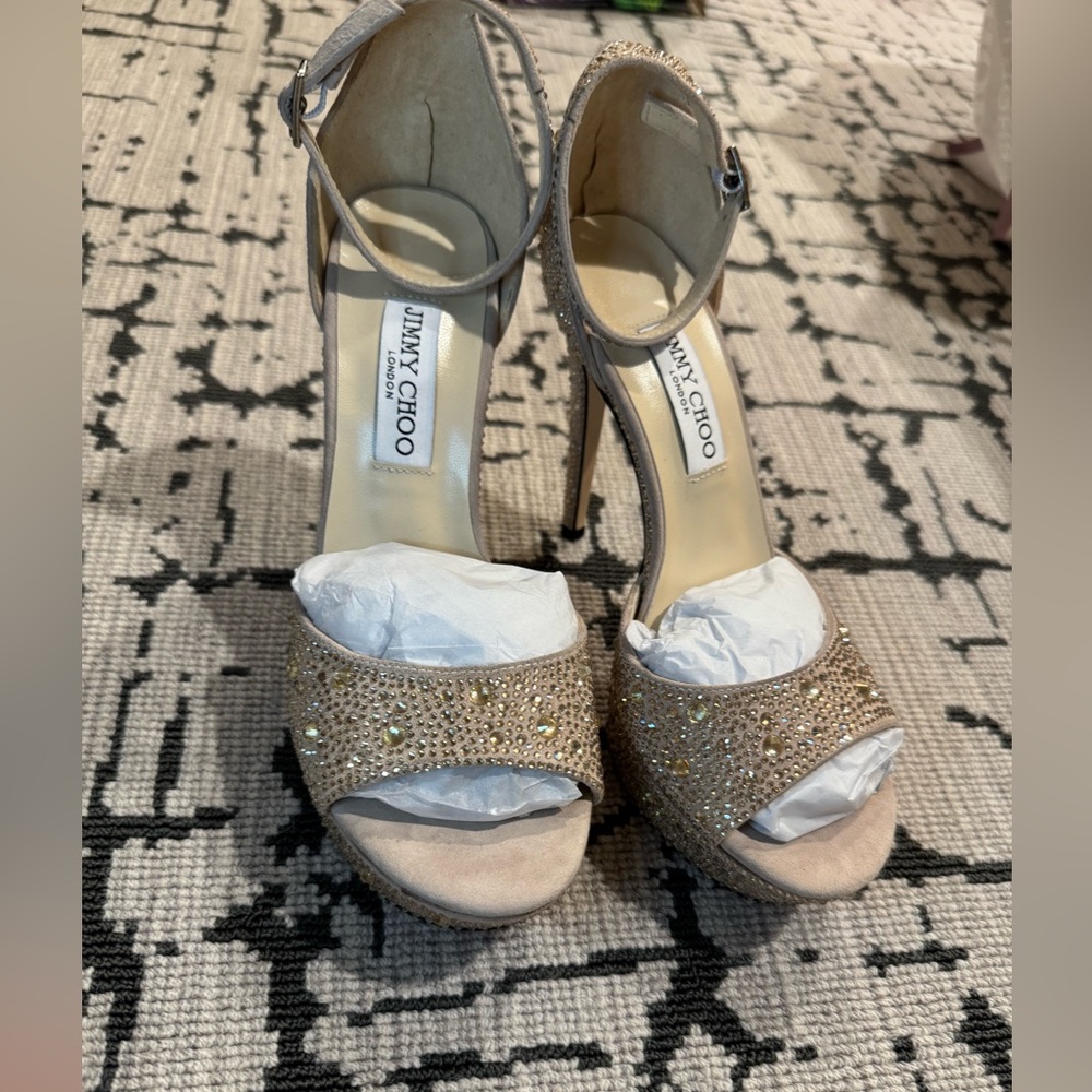 Jimmy Choo Beige Heels with Gold Accents